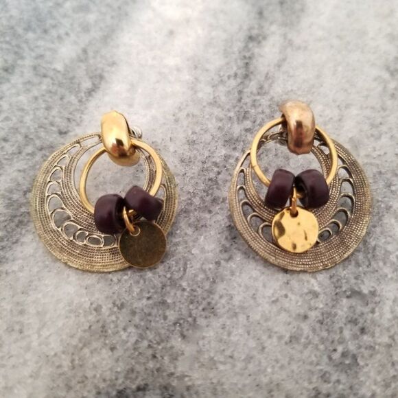 Vintage Boho Post Dangle Earrings, Beaded Hoop Design, Gold Tone and Black Beads - Picture 5 of 5